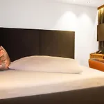 Отель Superior Gourmethotel Yscla Ишгль