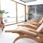 Отель Superior Gourmethotel Yscla 4*
