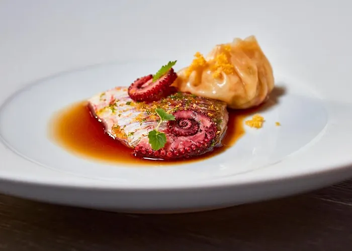 Superior Gourmethotel Yscla Szálloda