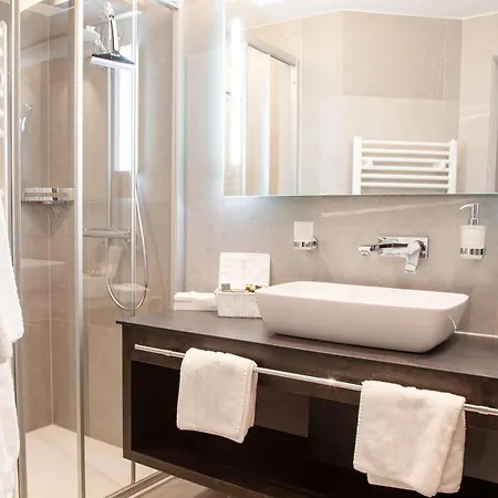 Superior Gourmethotel Yscla Hotel 4*