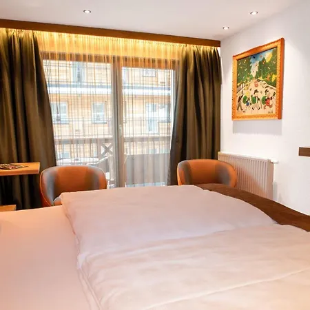 Hotel Superior Gourmethotel Yscla 4*