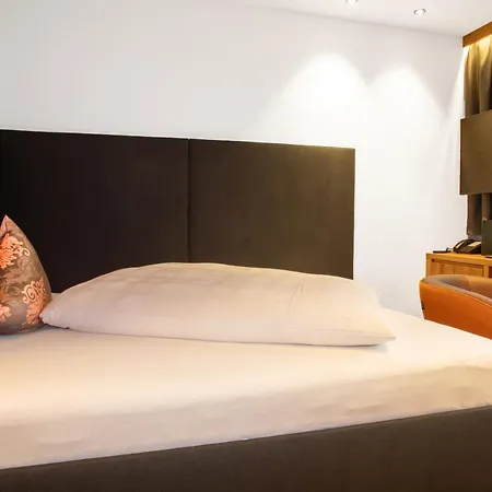 Otel Superior Gourmethotel Yscla Ischgl