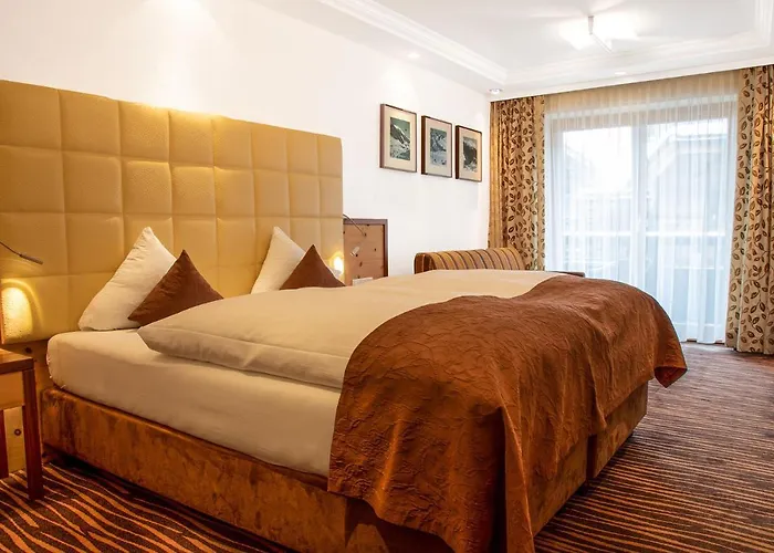 Superior Gourmethotel Yscla Hotel